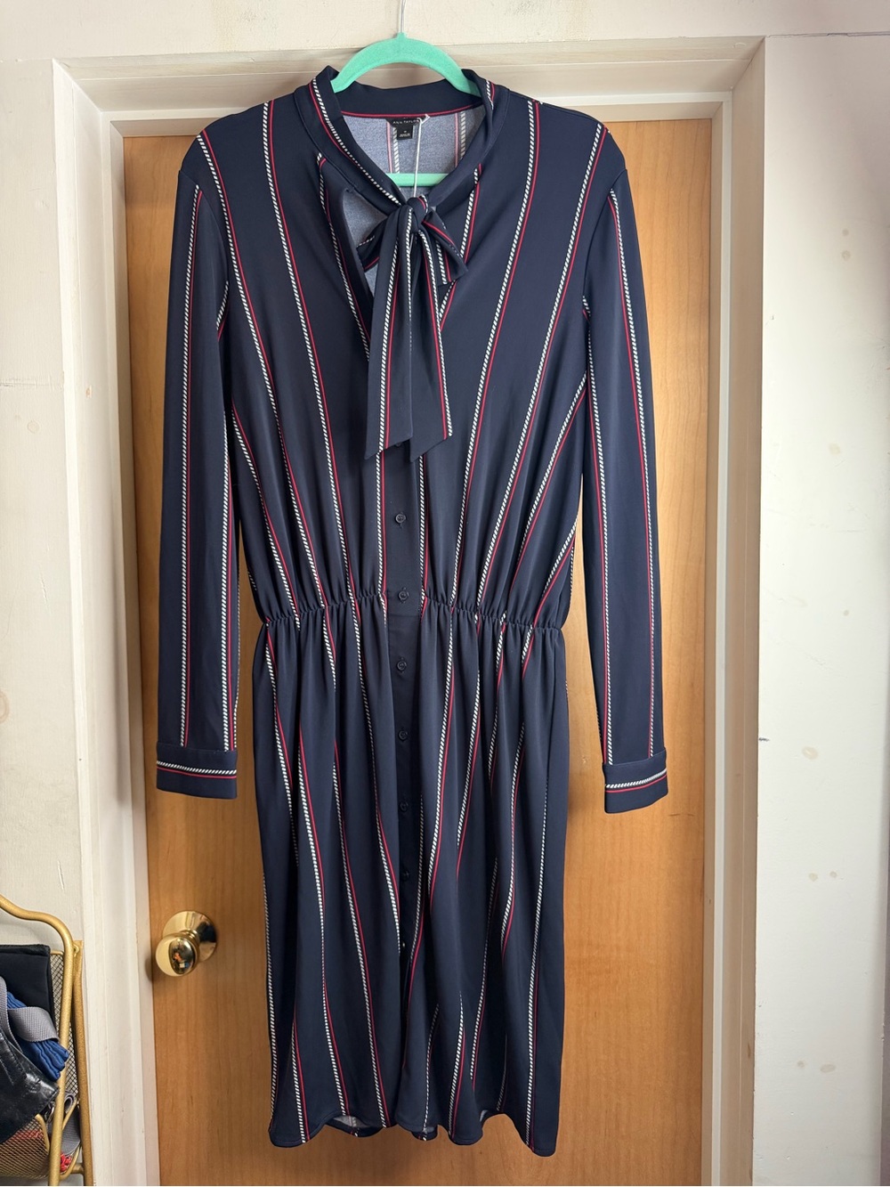 Ann Taylor Women’s Navy Striped Tie Neck Long Sleeve Dress. Size: Medium